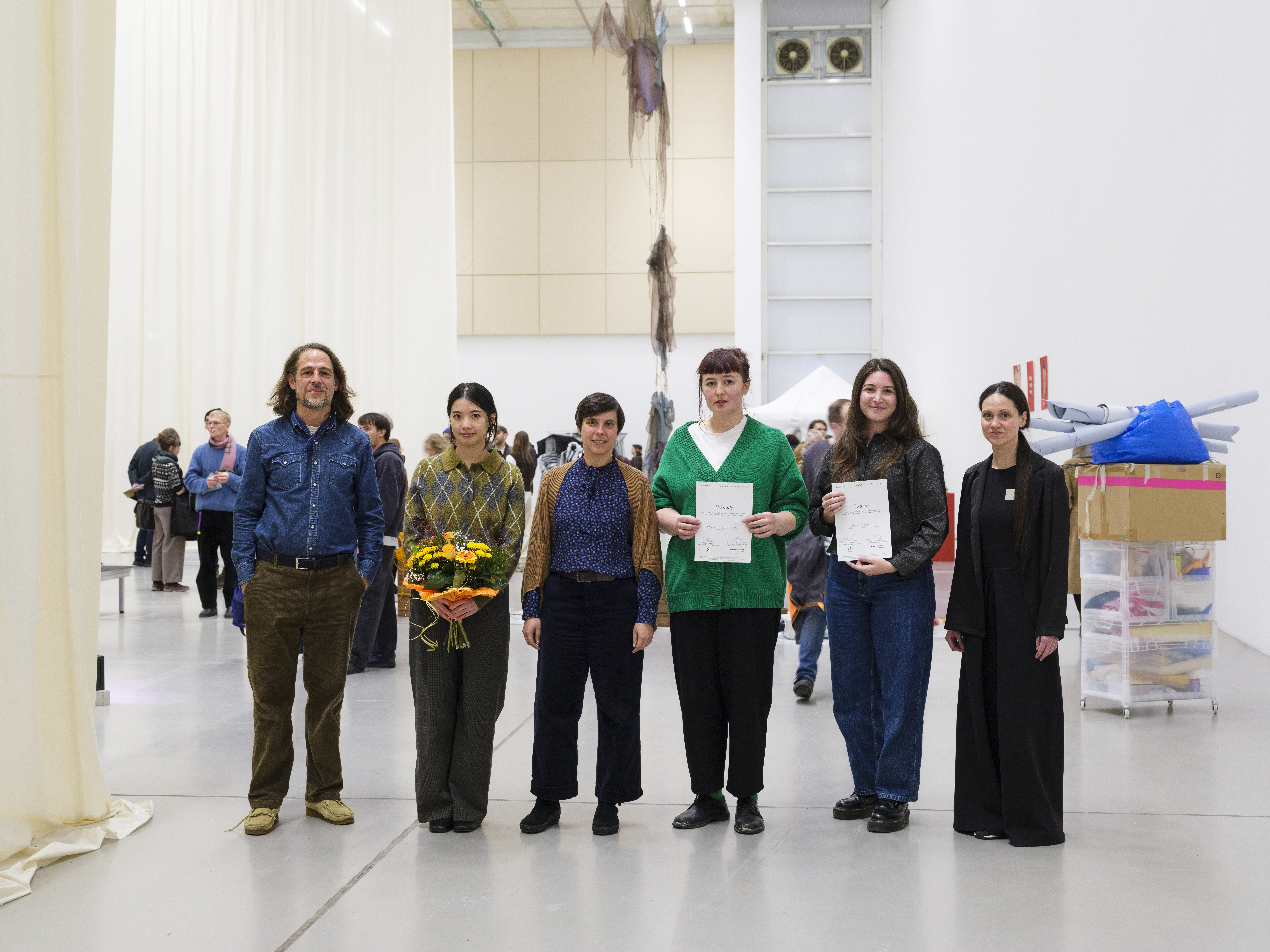 Kunsthochschule Kassel und cdw Stiftung zeichnen Absolventinnen aus