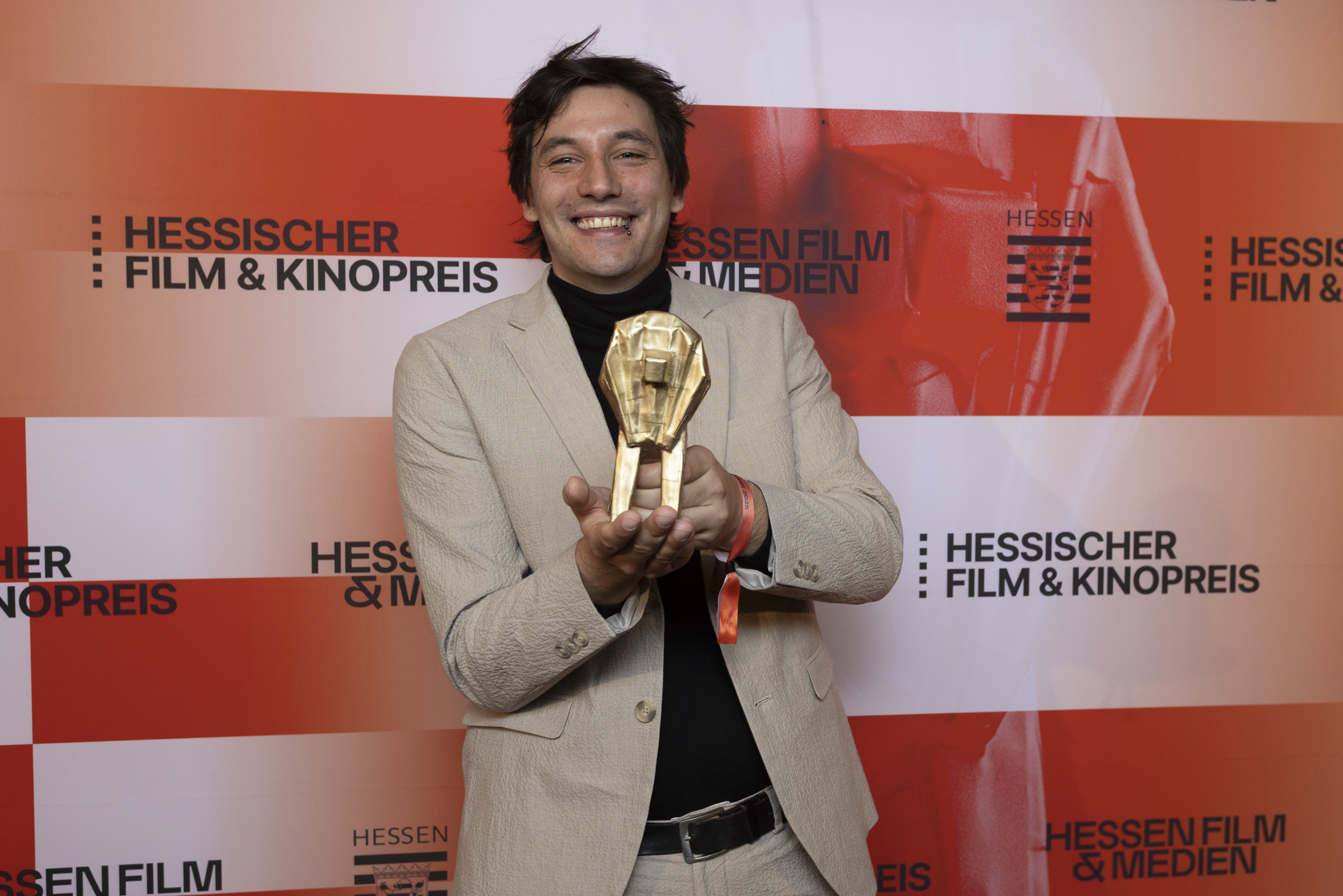 Auszeichnung für Áron Farkas beim Hessischen Film- und Kinopreis 2025